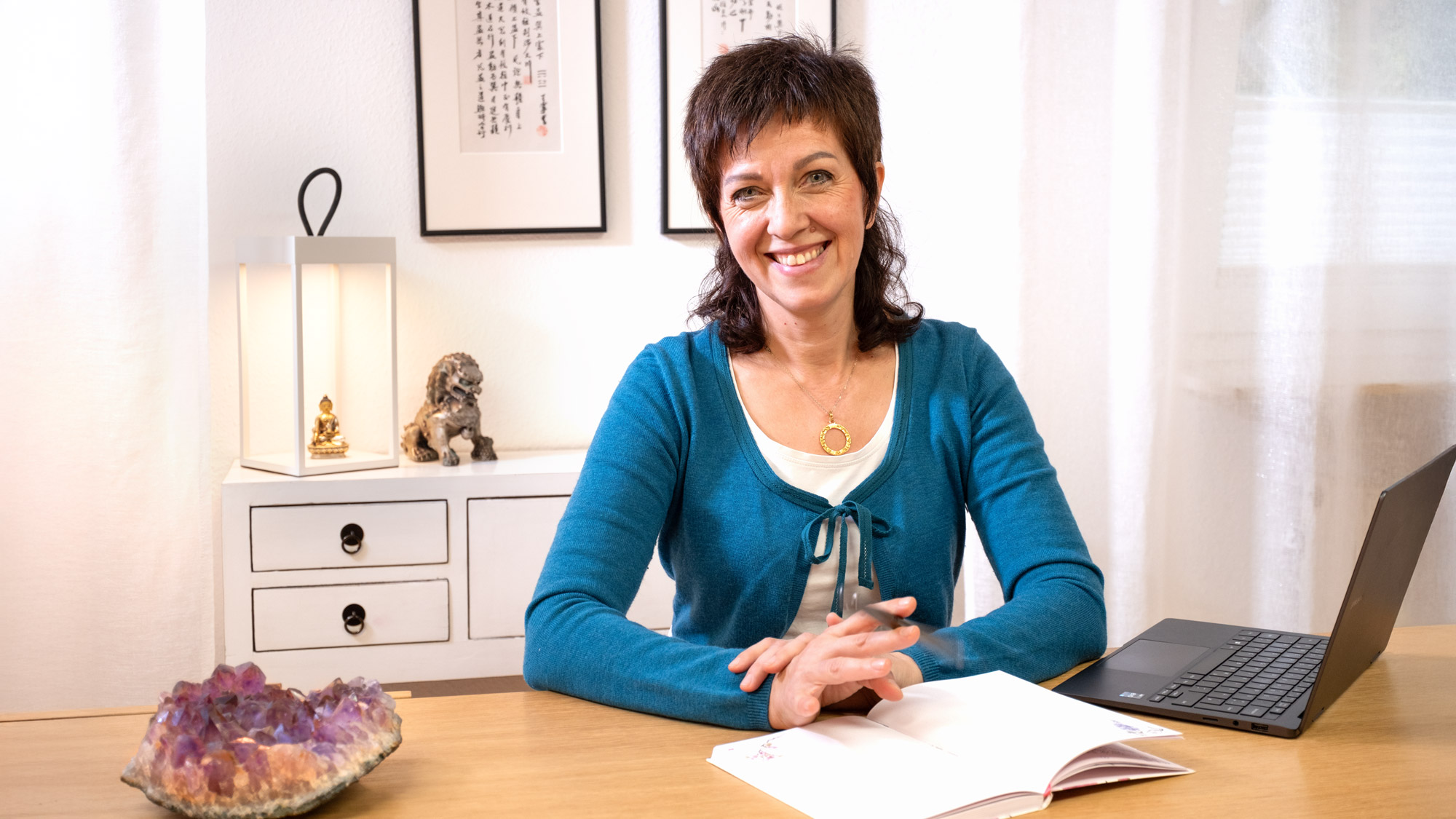 Ganzheitliche Begleitung für Frauen – Hormone, Nervensystem und Körper im Gleichgewicht